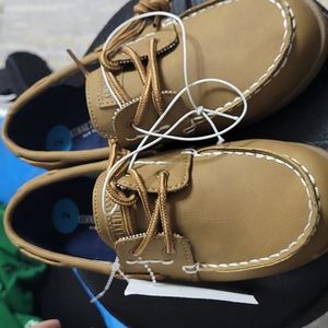 Boys shoes